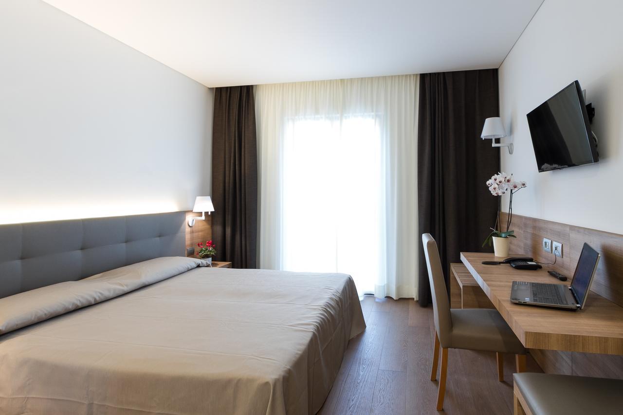 Albergo Al Tarcentino Tarcento Exteriör bild